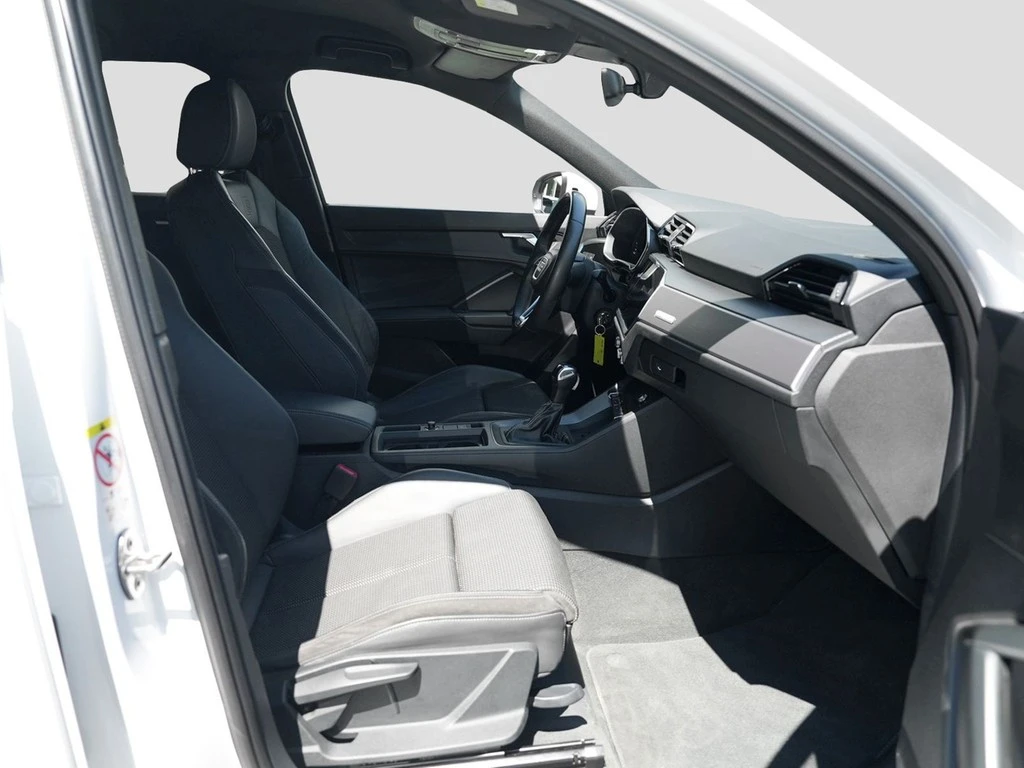 Audi-Q3-image-6