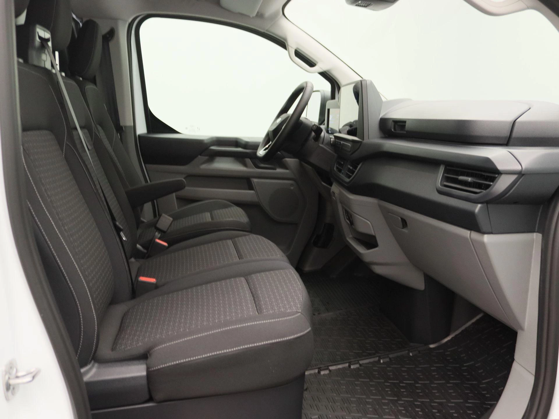 Ford-E-Transit Custom-image-20