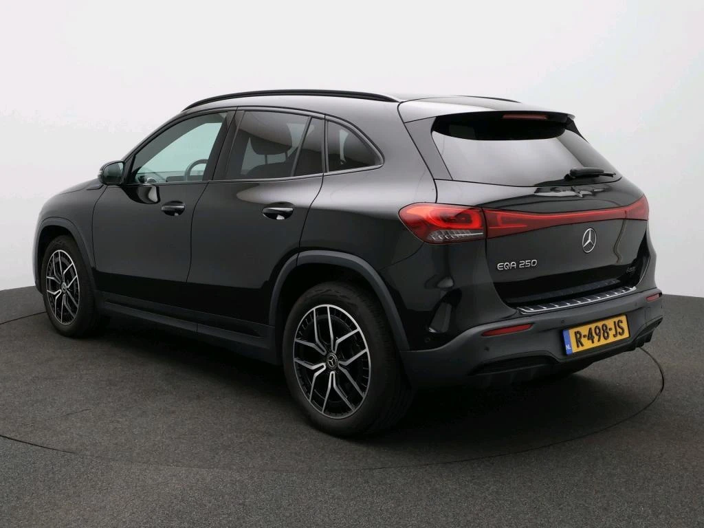 Mercedes-Benz-EQA-image-4
