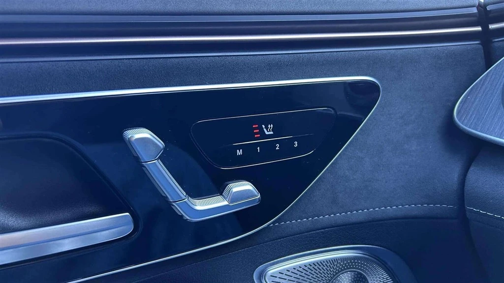 Mercedes-Benz-EQE-image-10