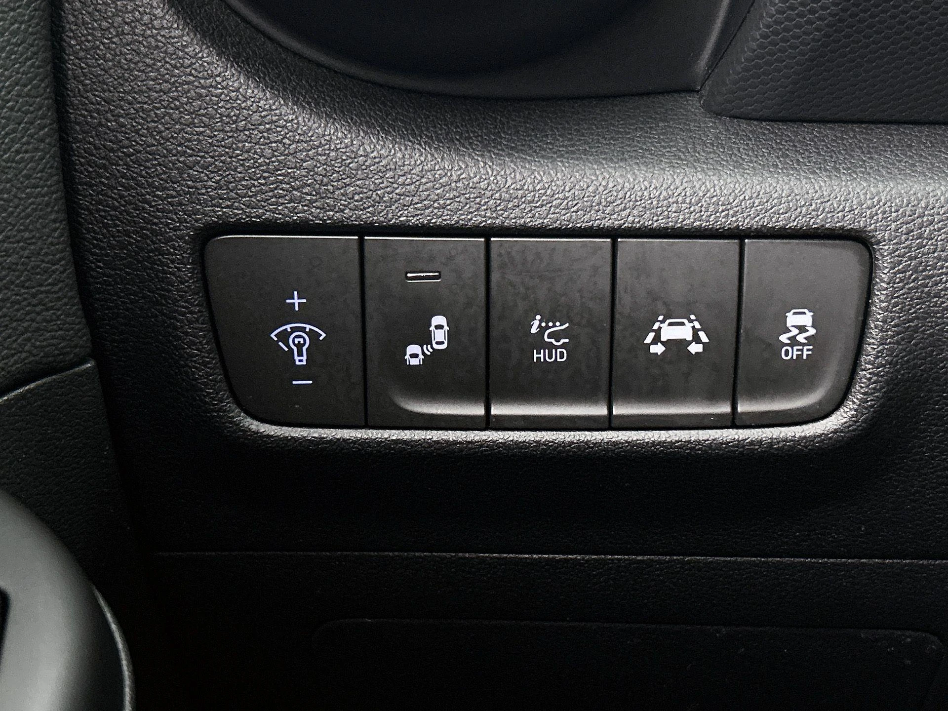 Hyundai-Kona-image-12