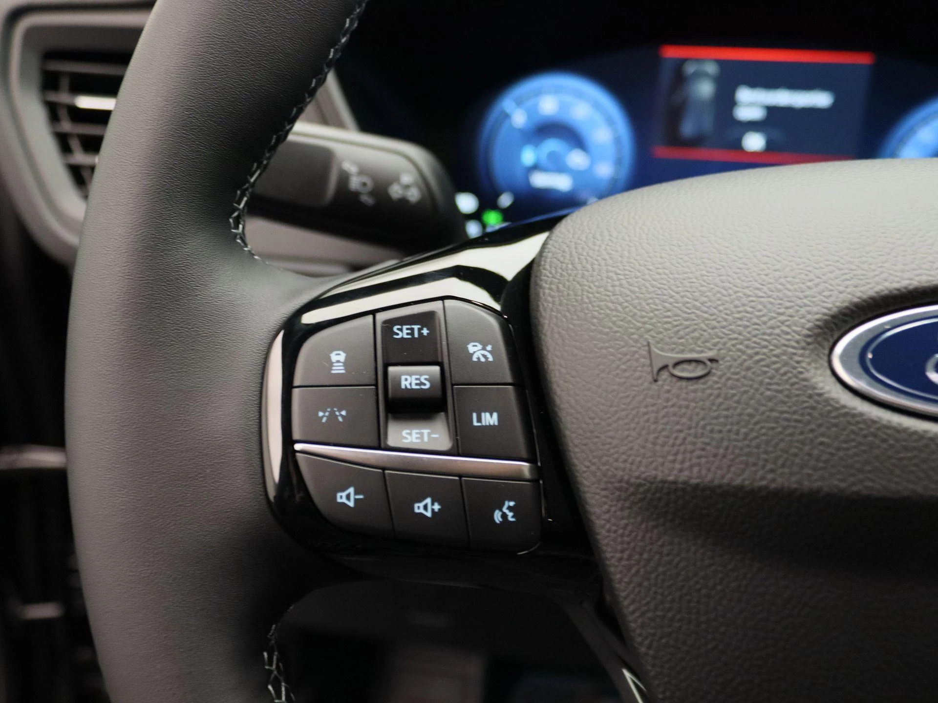 Ford-Kuga-image-20