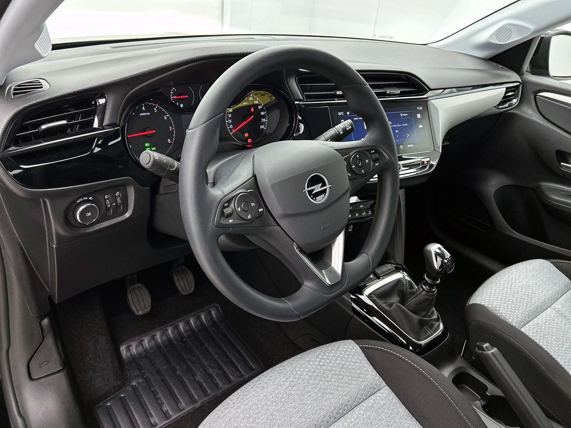 Opel-Corsa-image-20