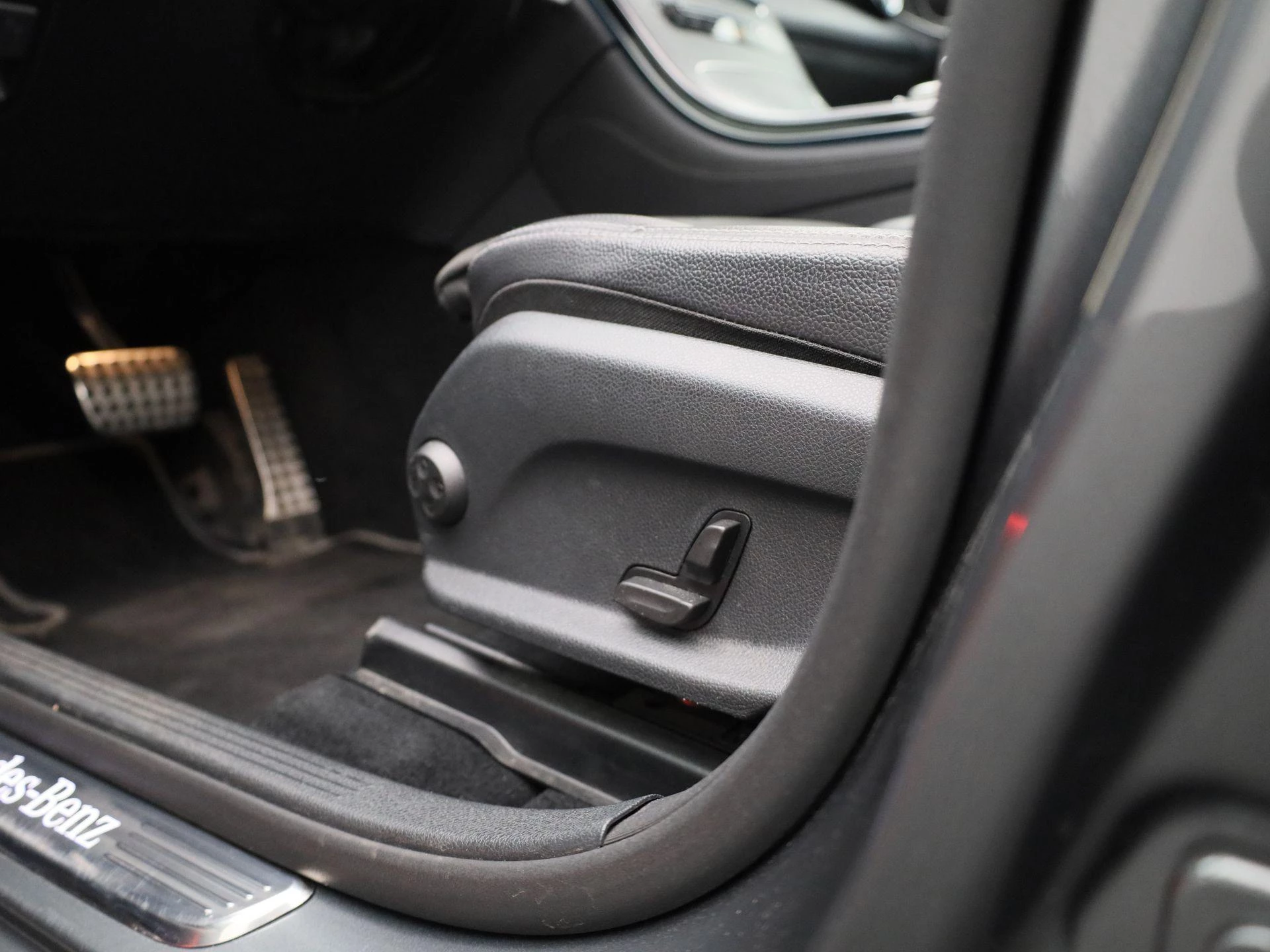 Mercedes-Benz GLC 250 4MATIC Sport Edition Premium