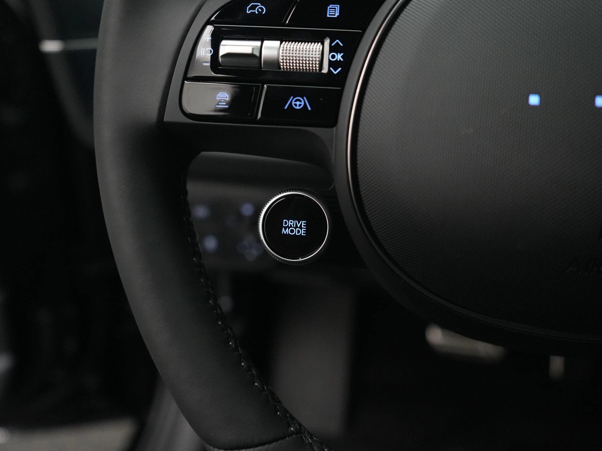 Hyundai IONIQ 6 Business 77.4 kWh