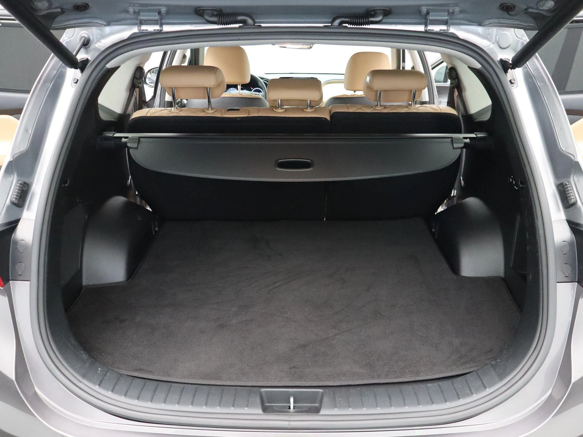 Hyundai-Santa Fe-image-33