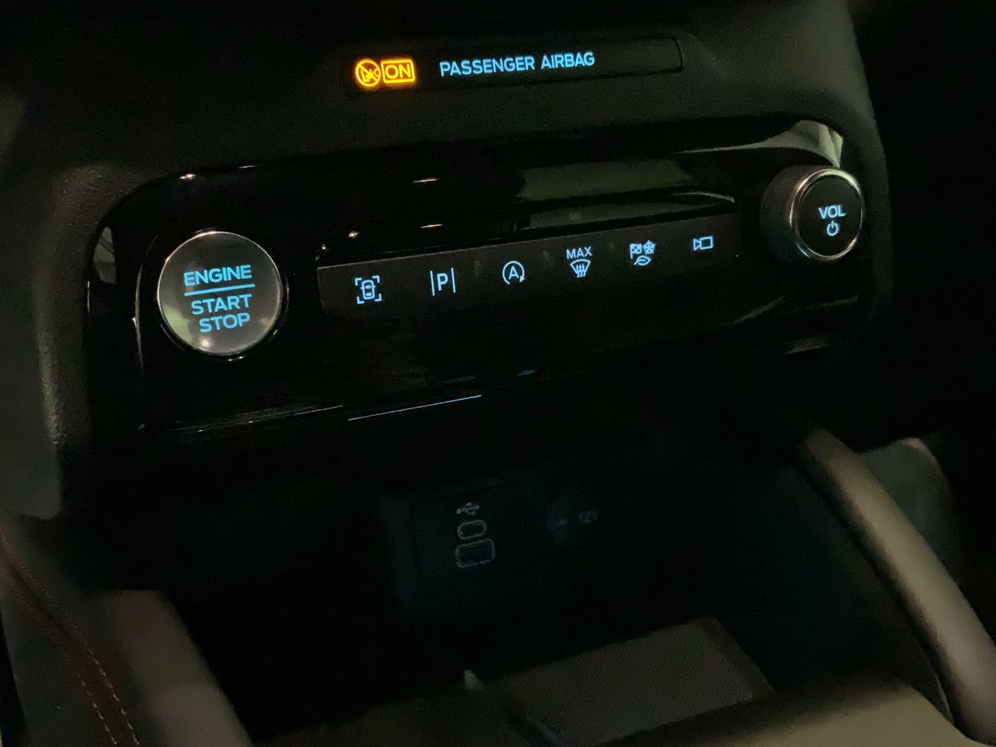 Ford Kuga ST-Line X Aut.*360GRAD*LED-MATRIX*NAVI*GRA*WINTER-PKT.