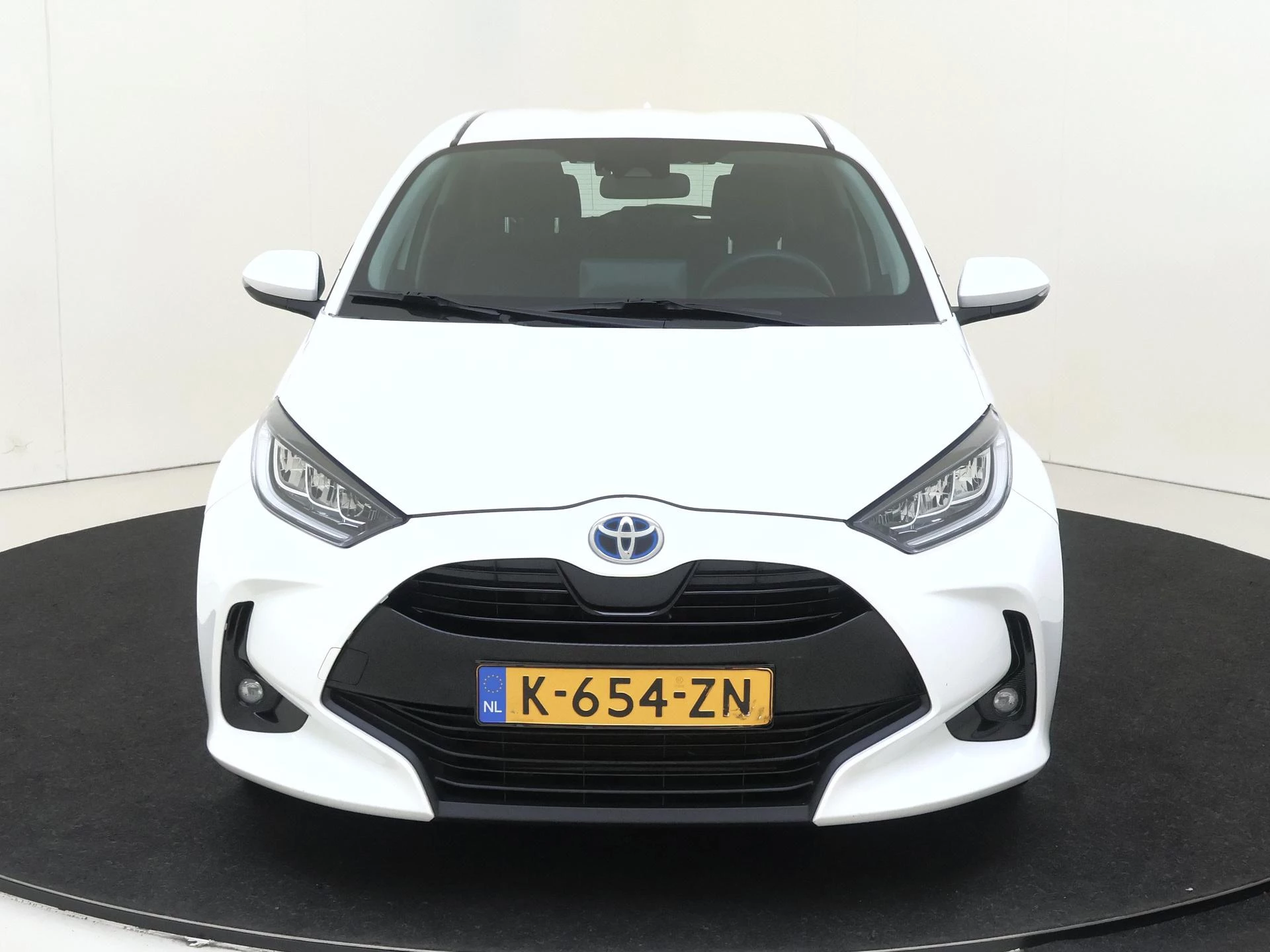 Toyota-Yaris-image-5