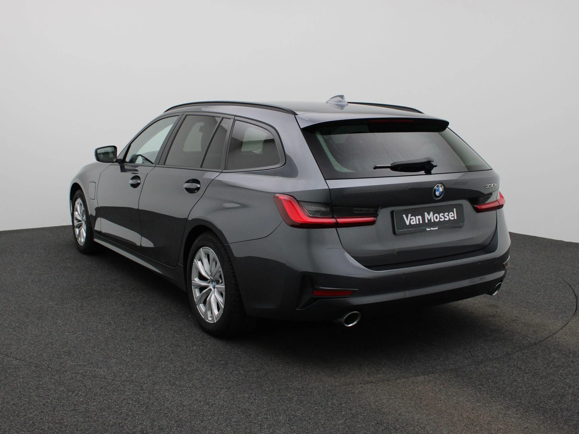 BMW-3 Serie-image-1