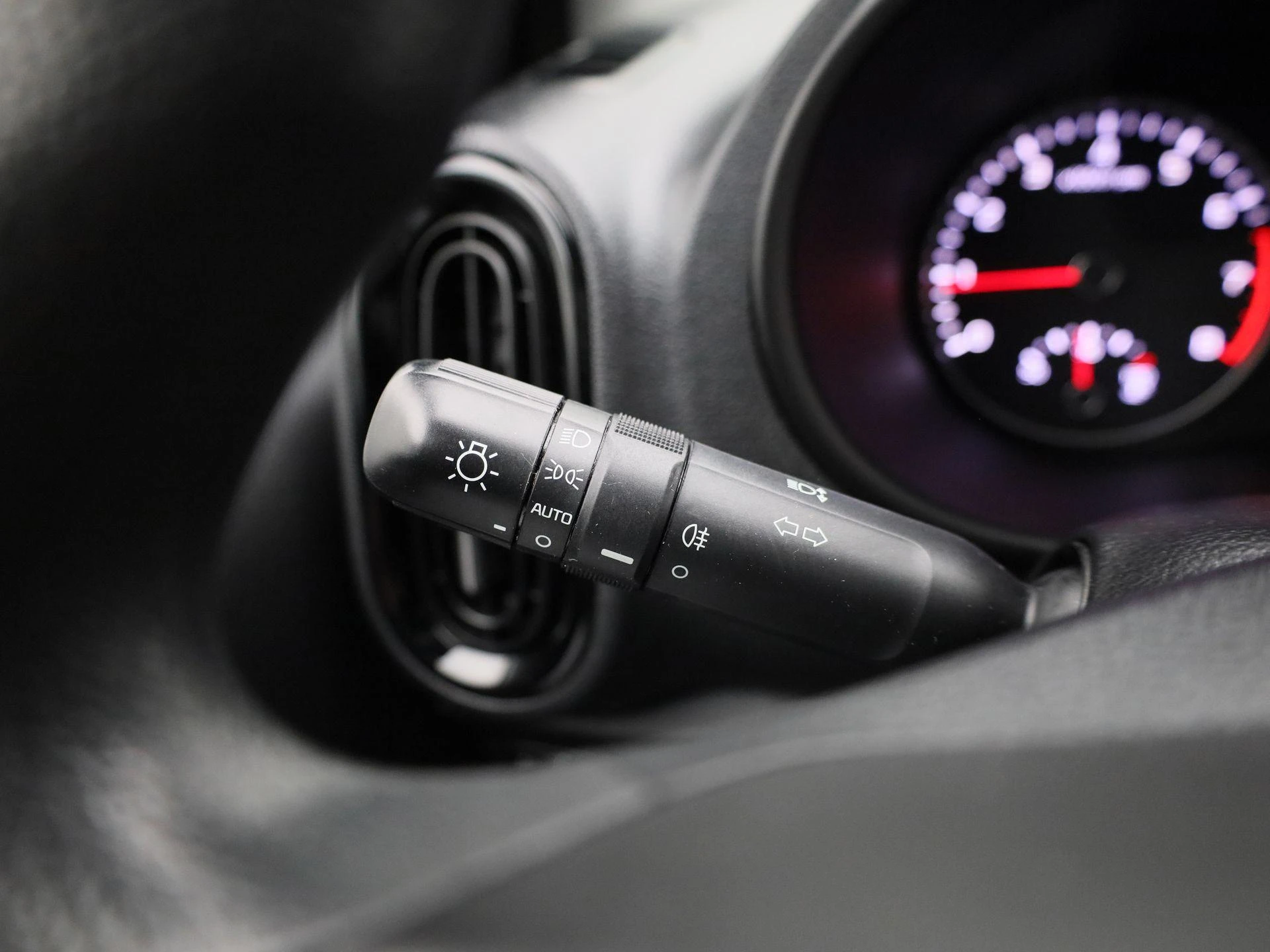 Kia-Picanto-image-19