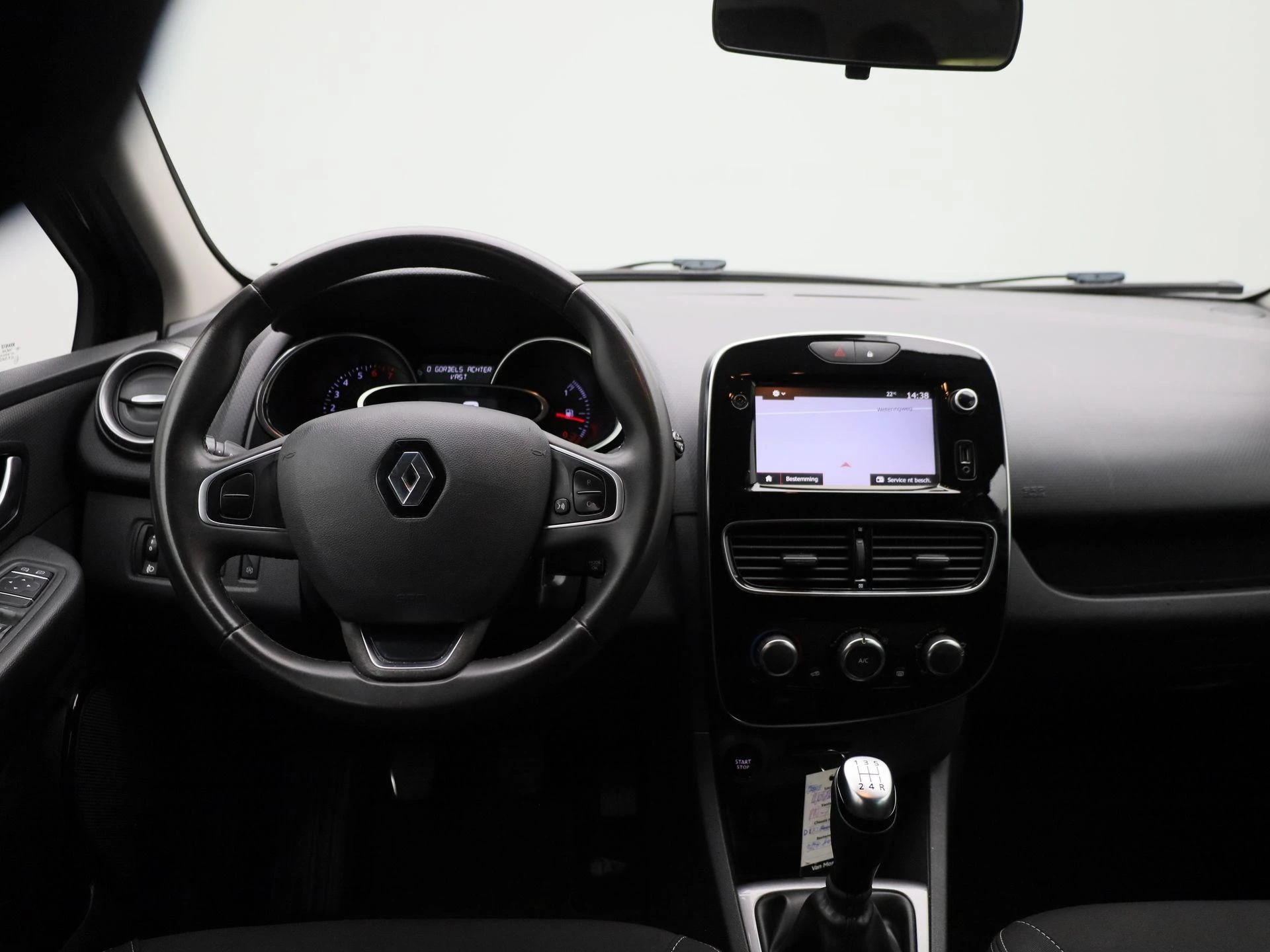 Renault-Clio-image-6