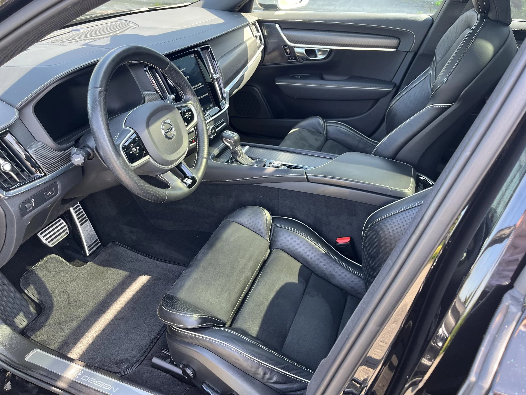 Volvo-V90-image-5
