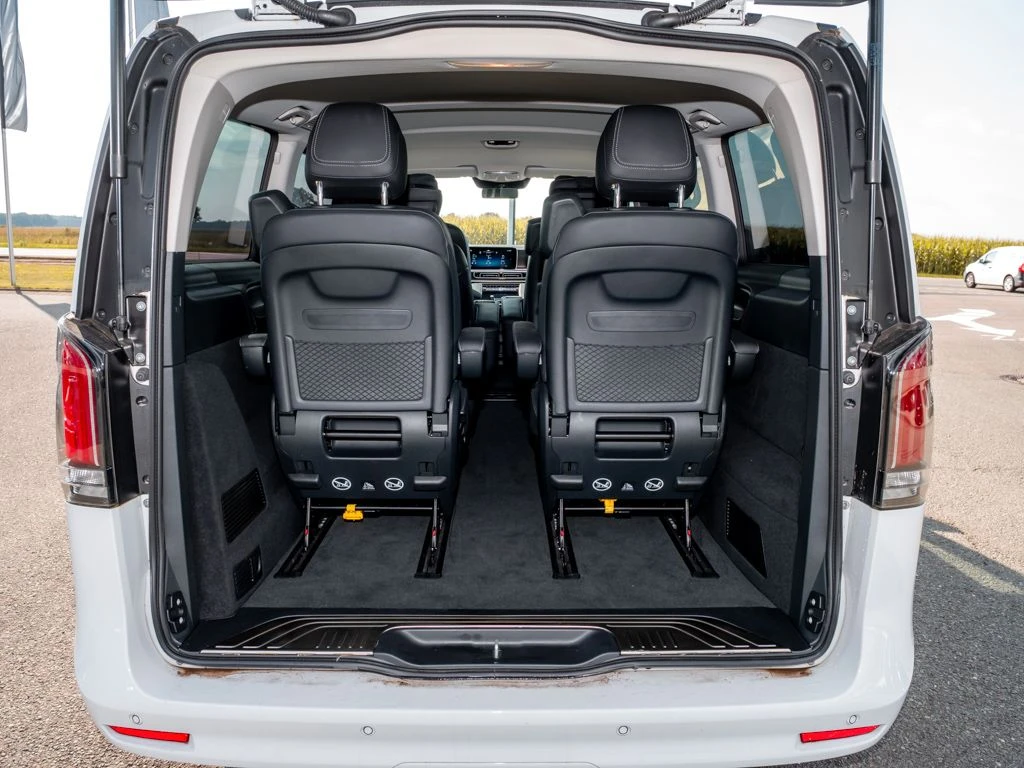 Mercedes-Benz-V-Klasse 250-image-13