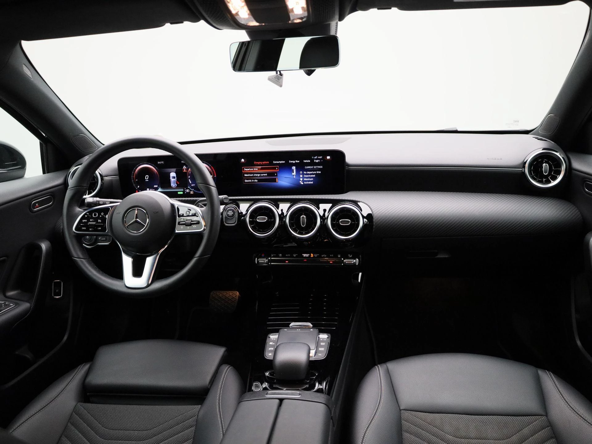 Mercedes-Benz-A-Klasse-image-36