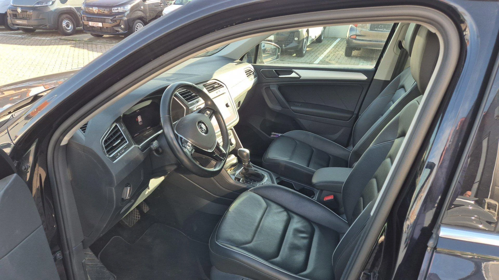Volkswagen-Tiguan-image-6