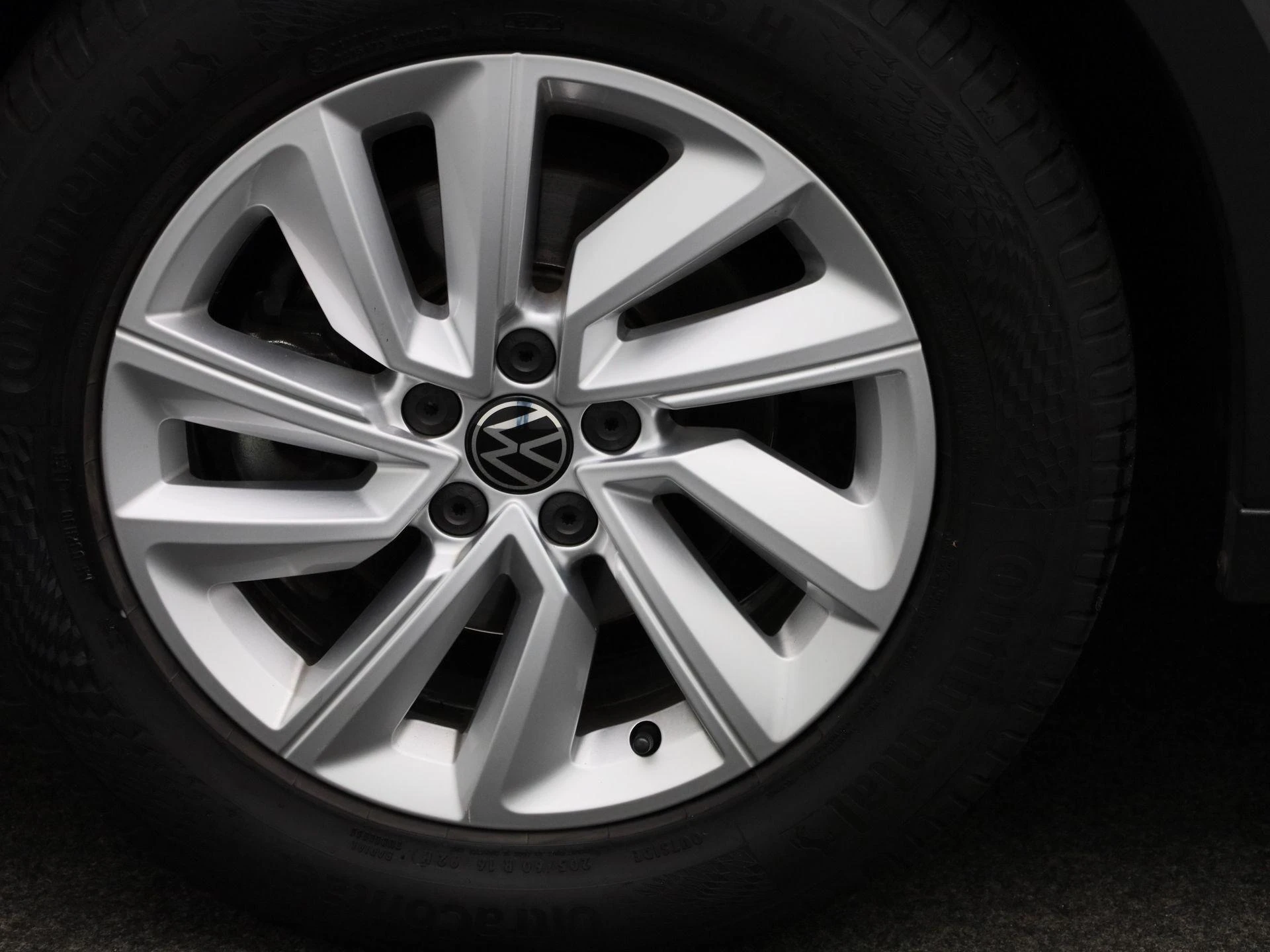 Volkswagen-T-Cross-image-11