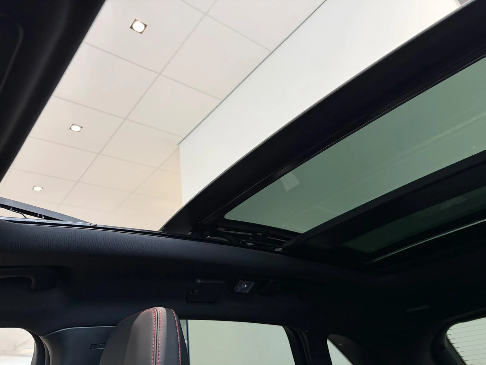 Ford-Kuga-image-17
