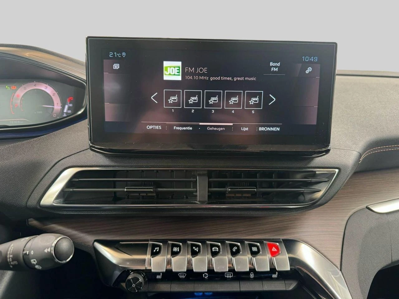 Peugeot-3008-image-19
