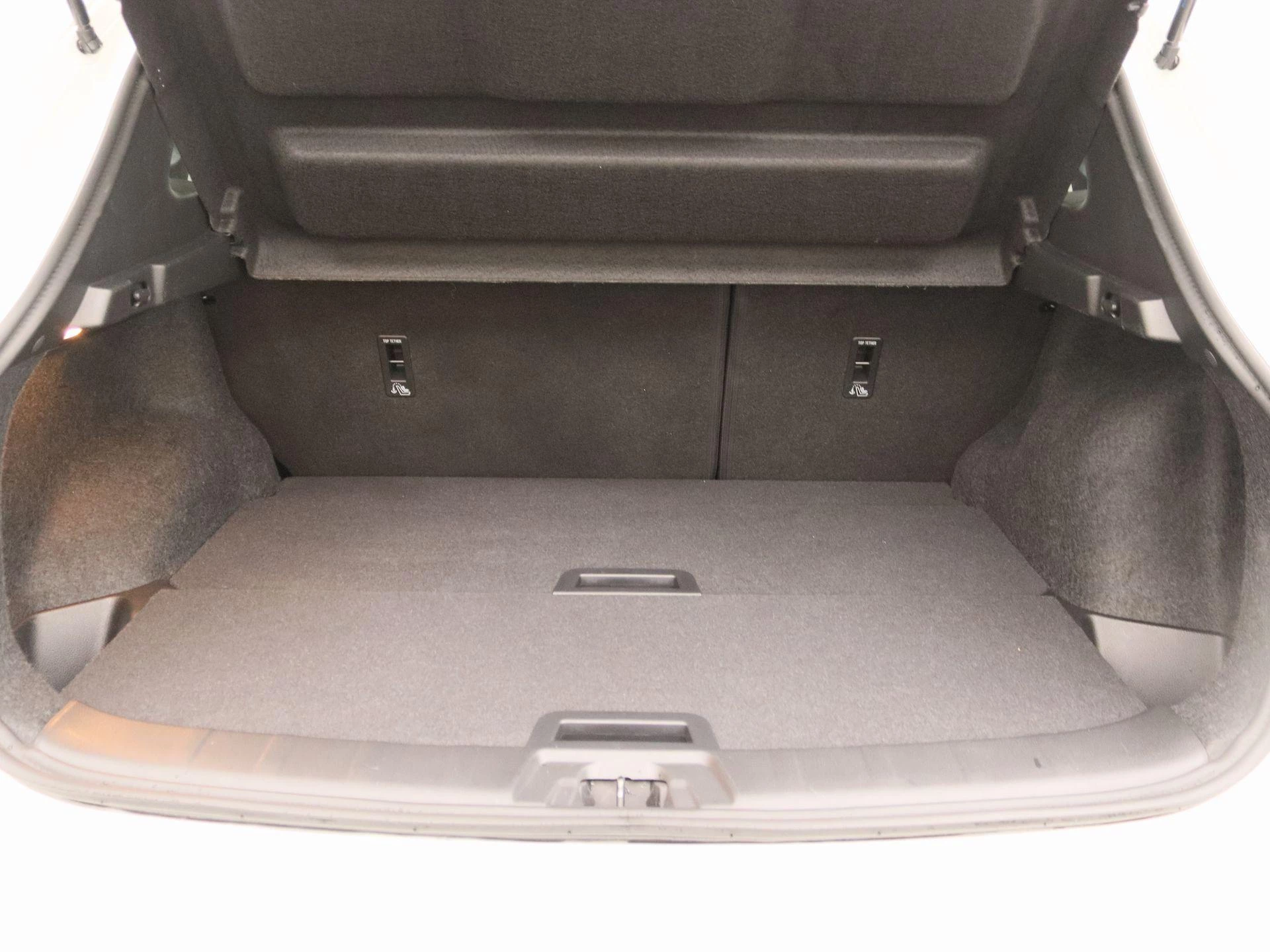 Nissan-QASHQAI-image-14