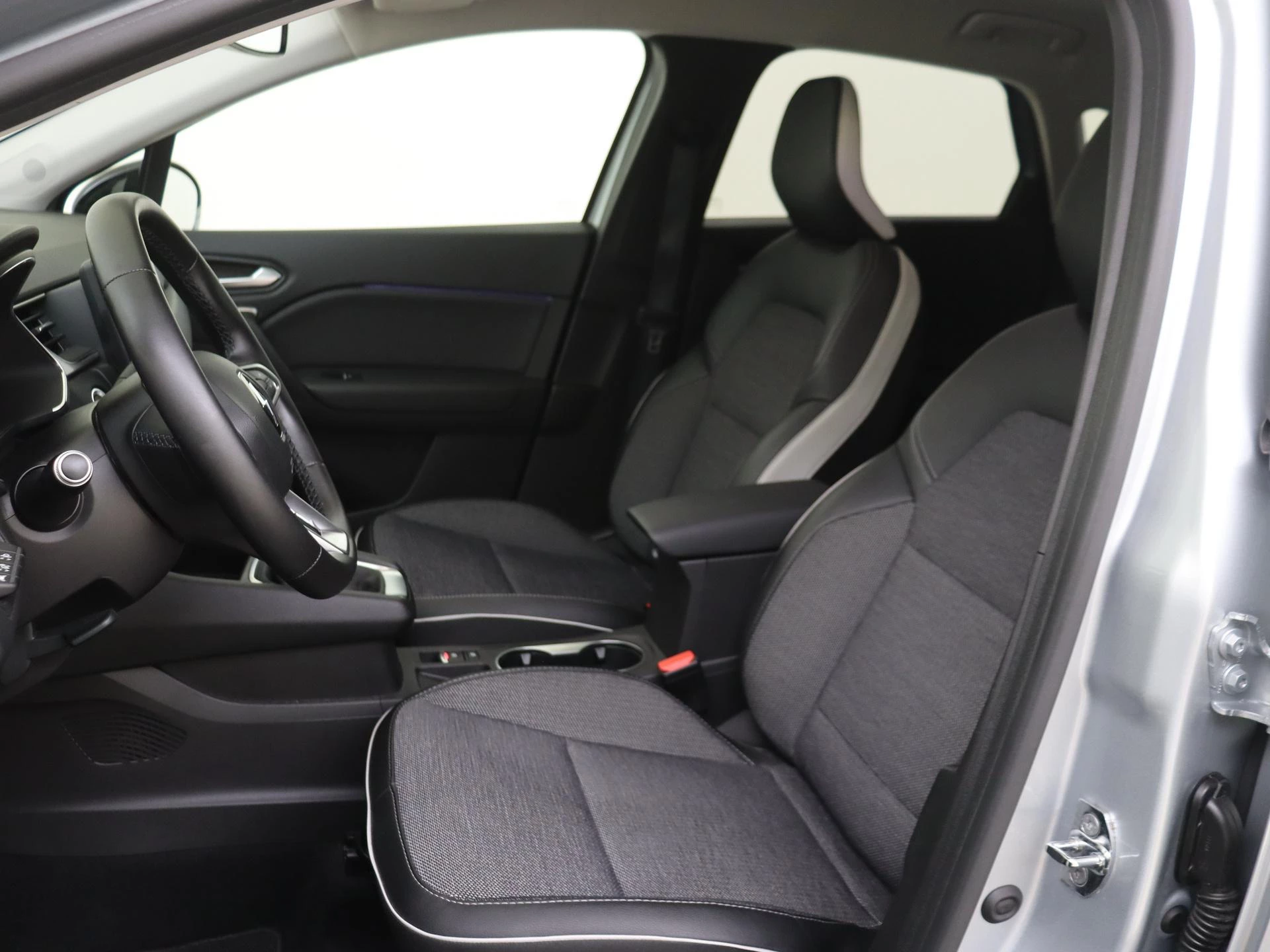 Renault-Captur-image-14