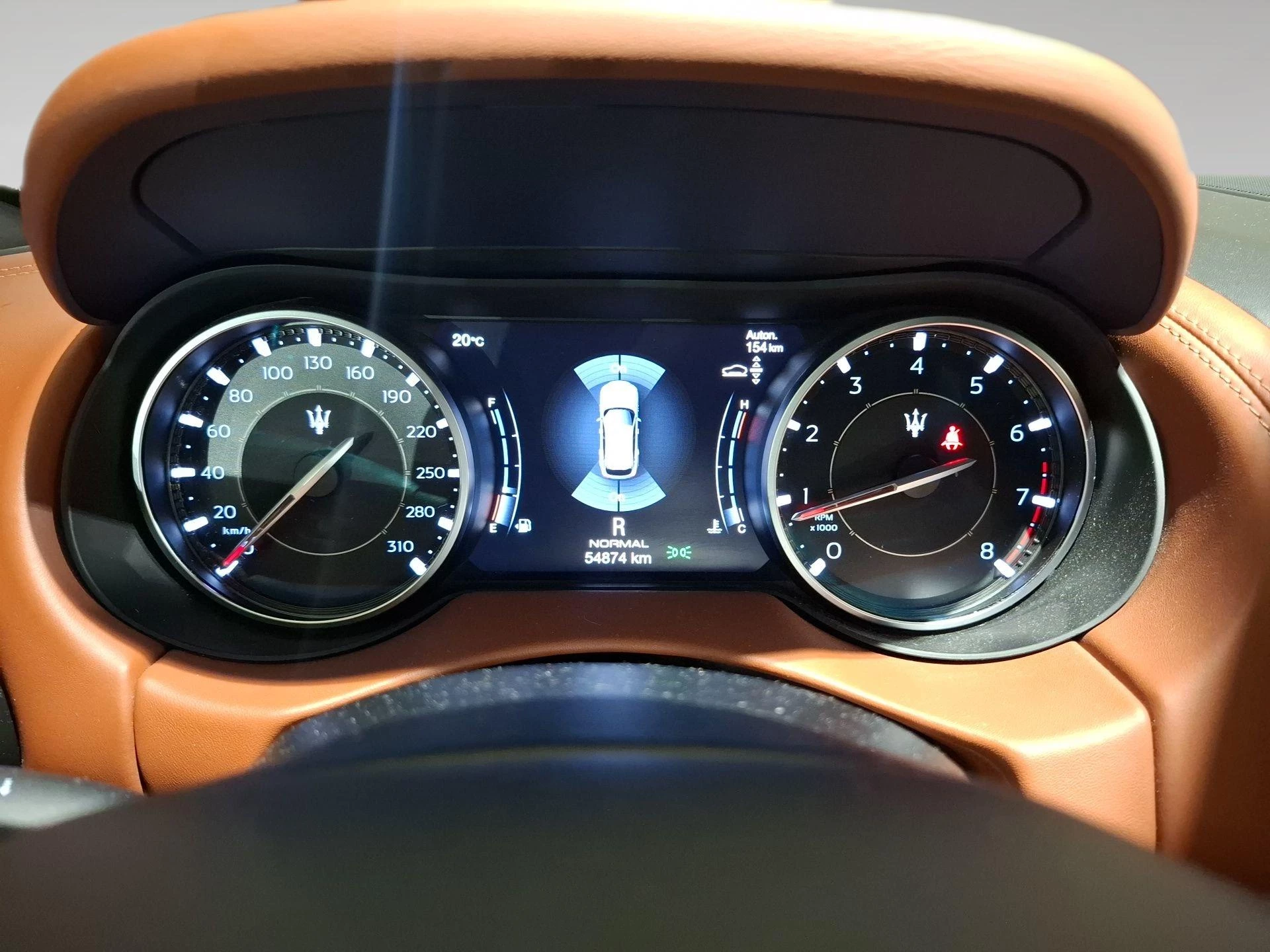 Maserati-Levante-image-1