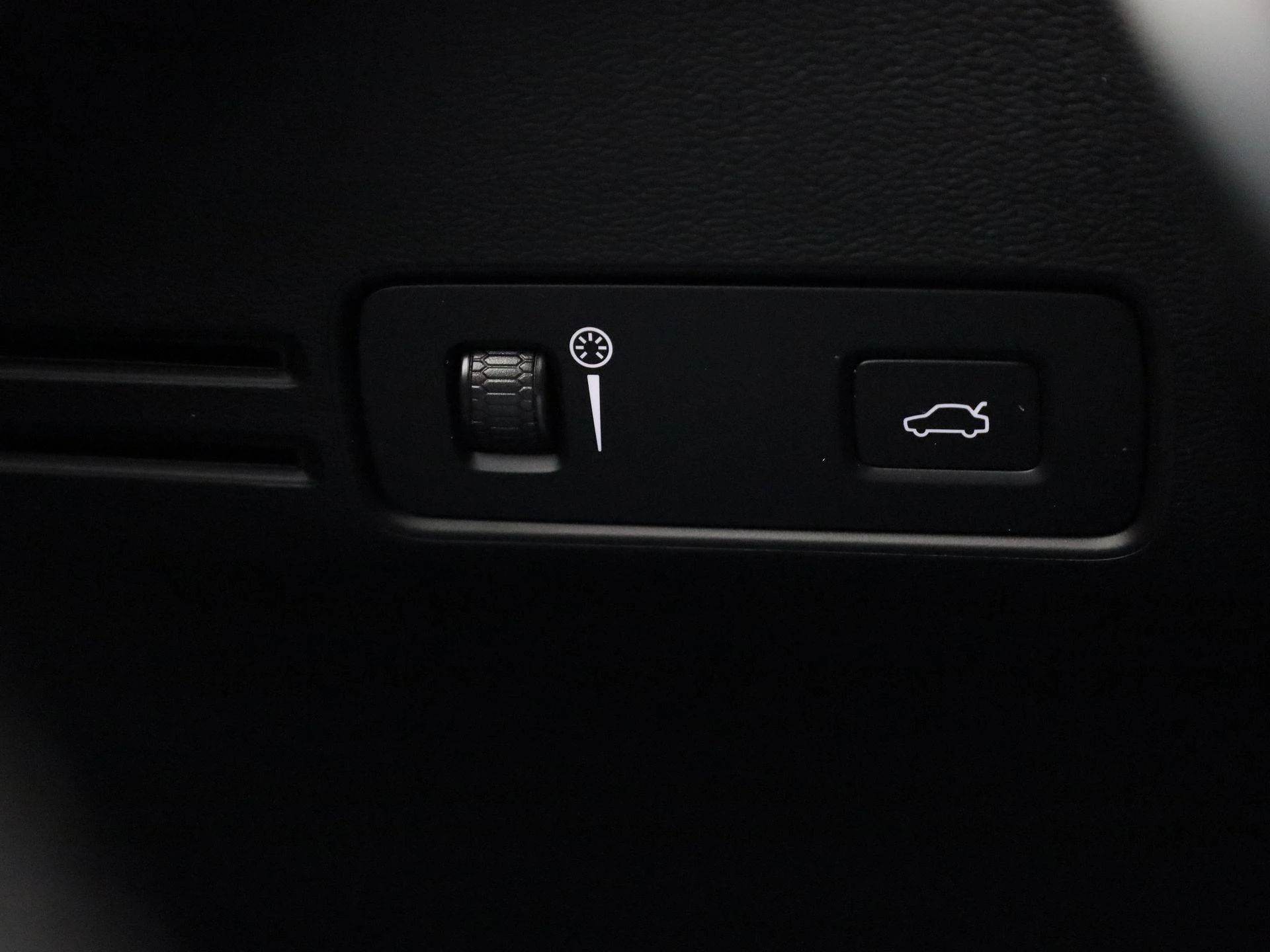 Volvo-XC40-image-21