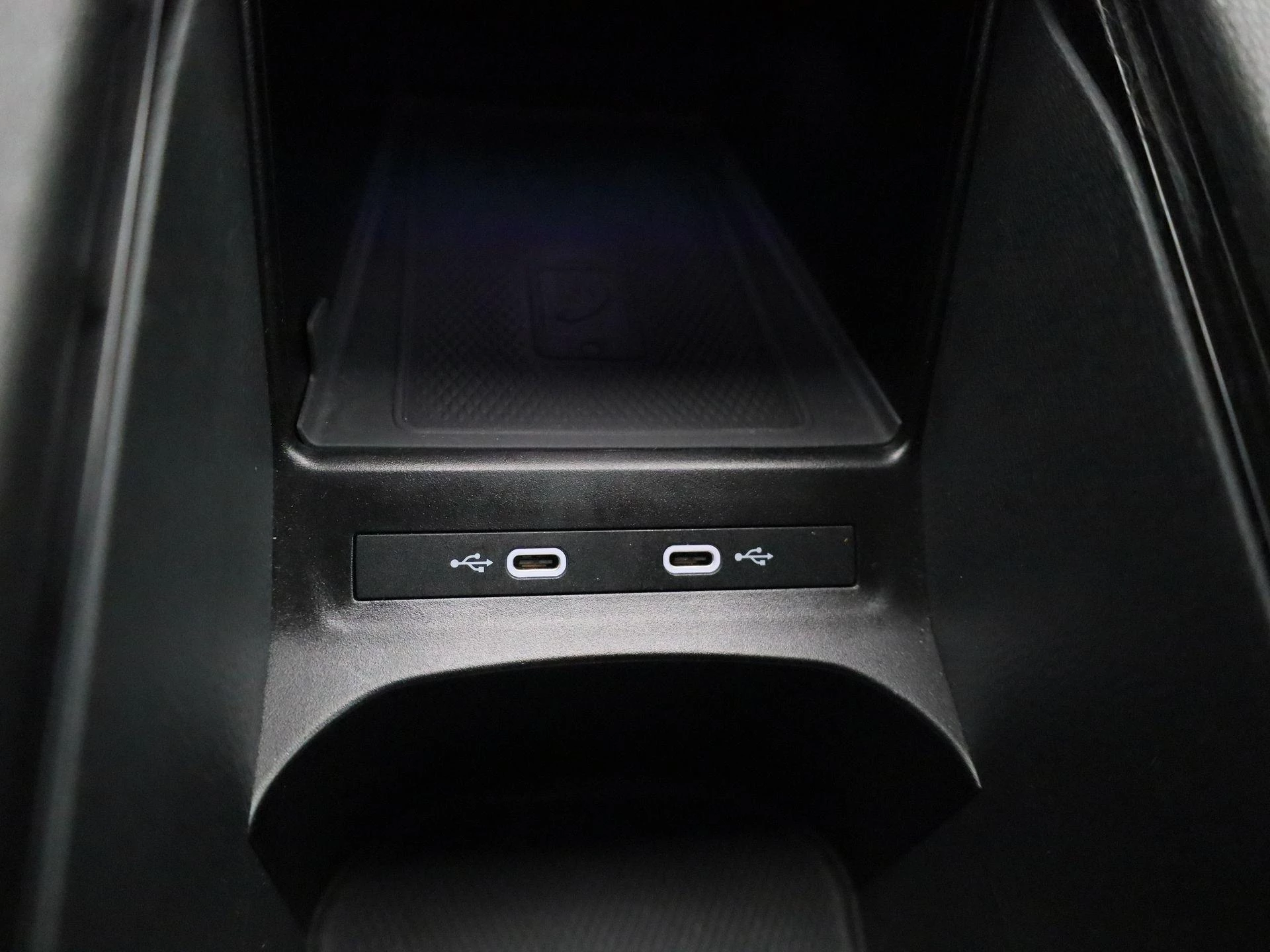 Volkswagen-ID.4-image-30