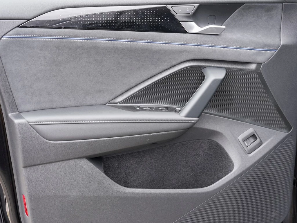 Volkswagen-Tiguan-image-17