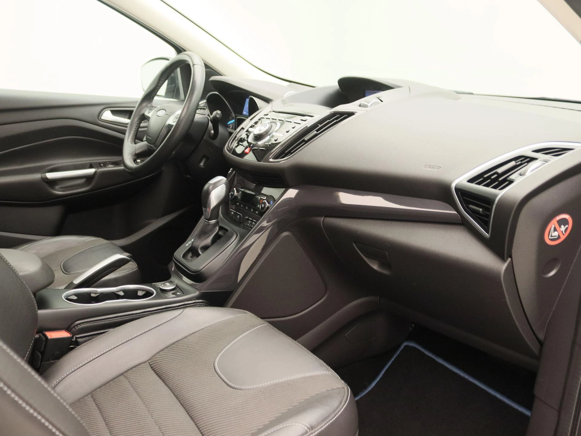 Ford-Kuga-image-24