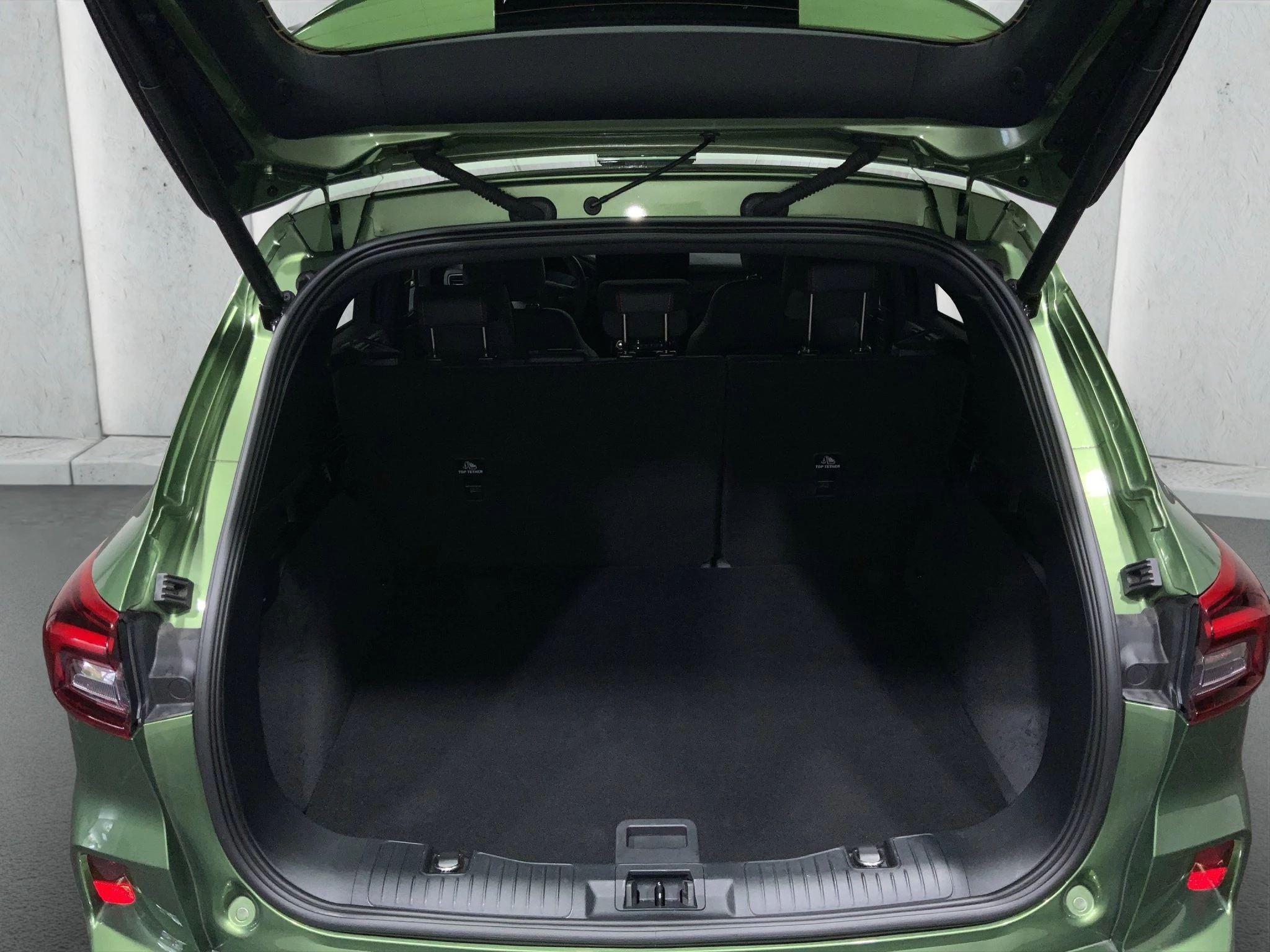Ford Kuga ST-Line X Aut.*360GRAD*LED-MATRIX*NAVI*GRA*WINTER-PKT.