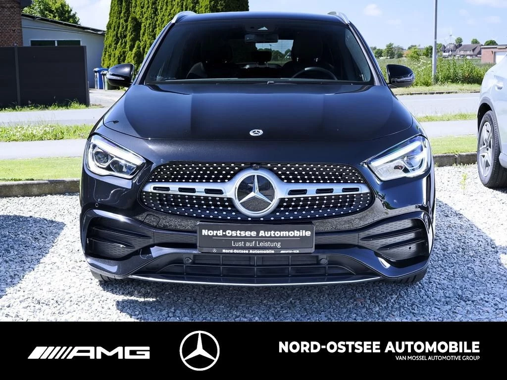 Mercedes-Benz GLA 200 d AMG KAMERA TEMPO BURMESTER AHK MBUX AMG Line