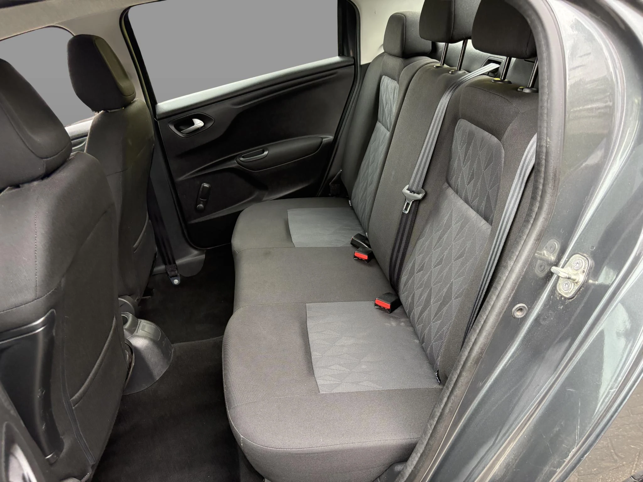 Citroën-C-Elysée-image-16