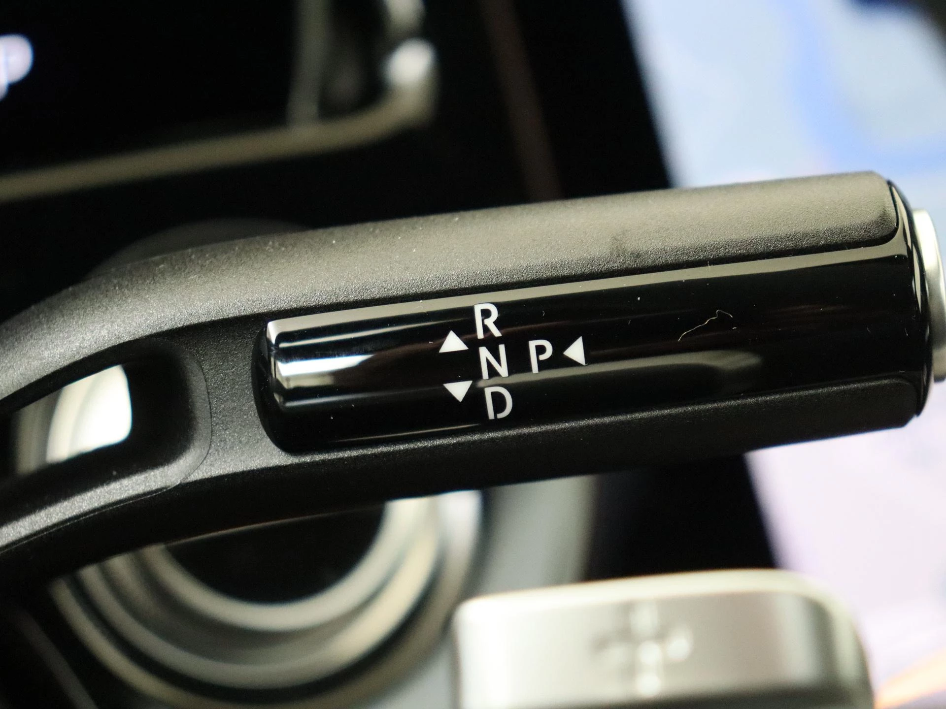 Mercedes-Benz-E-Klasse-image-15