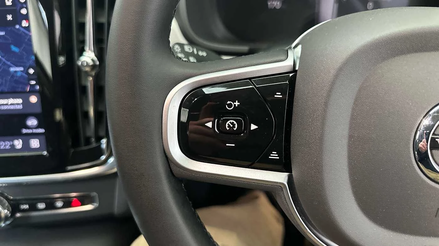 Volvo-V90-image-35