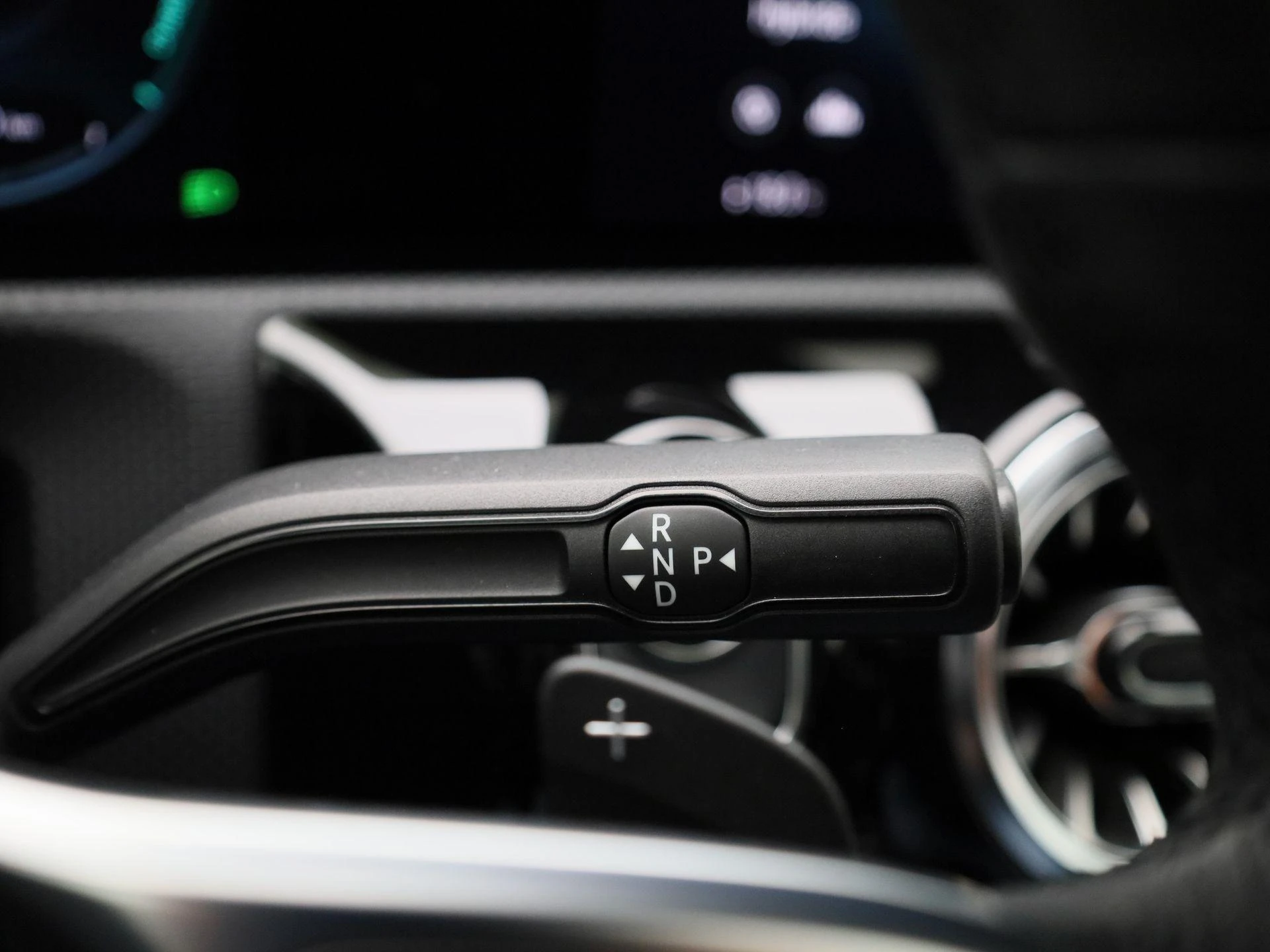 Mercedes-Benz-CLA-image-27