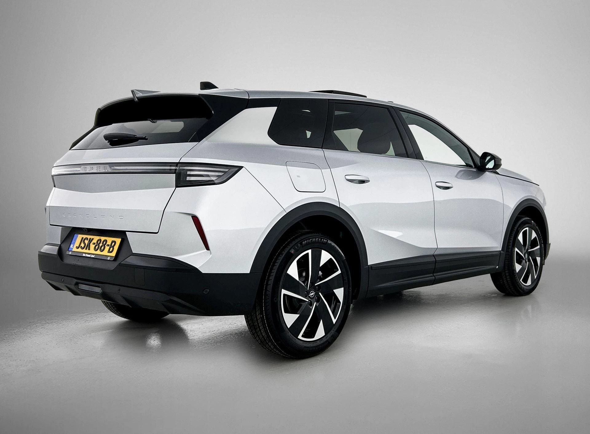 Opel-Grandland-image-3