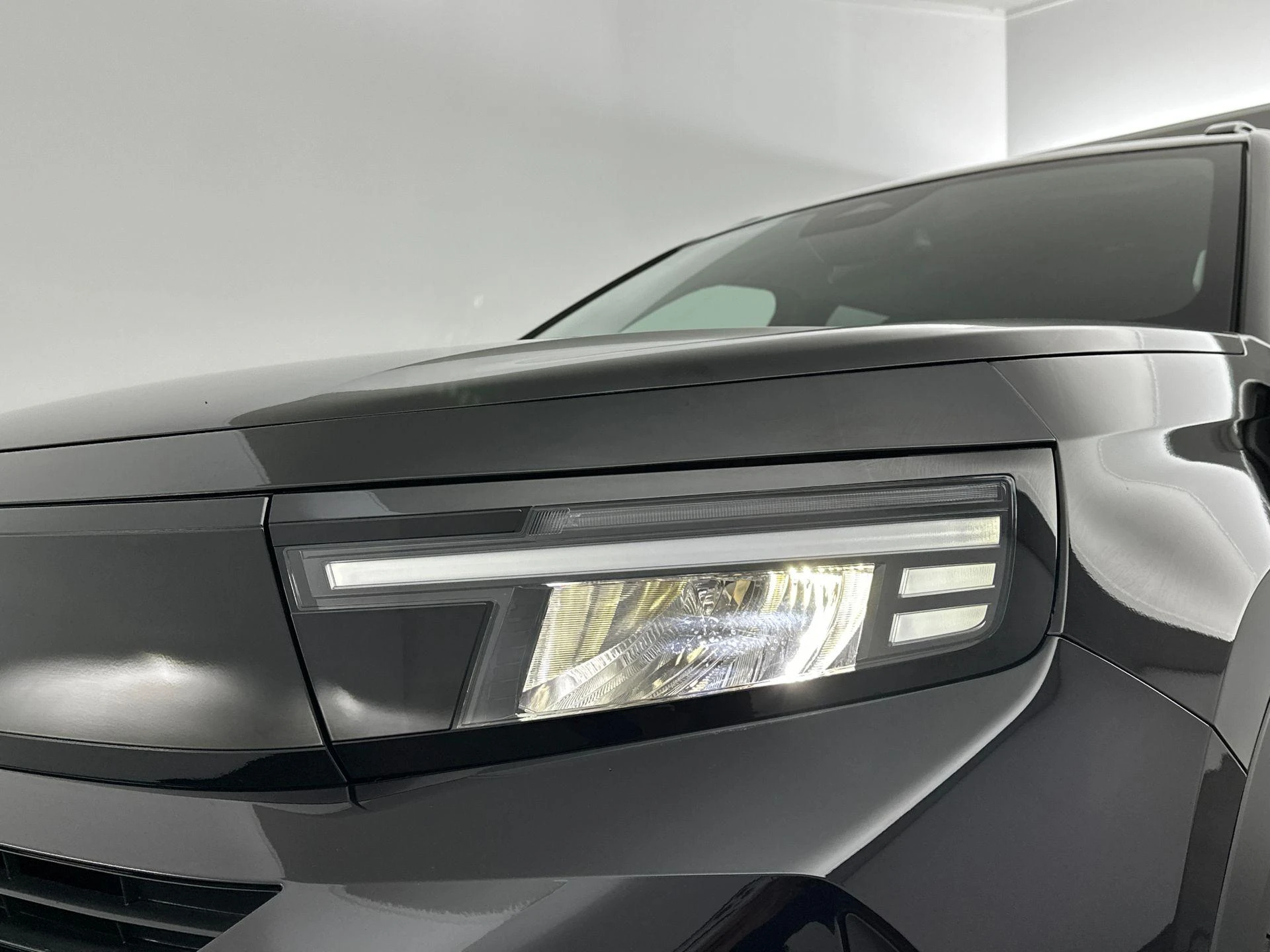 Opel-Frontera-image-31