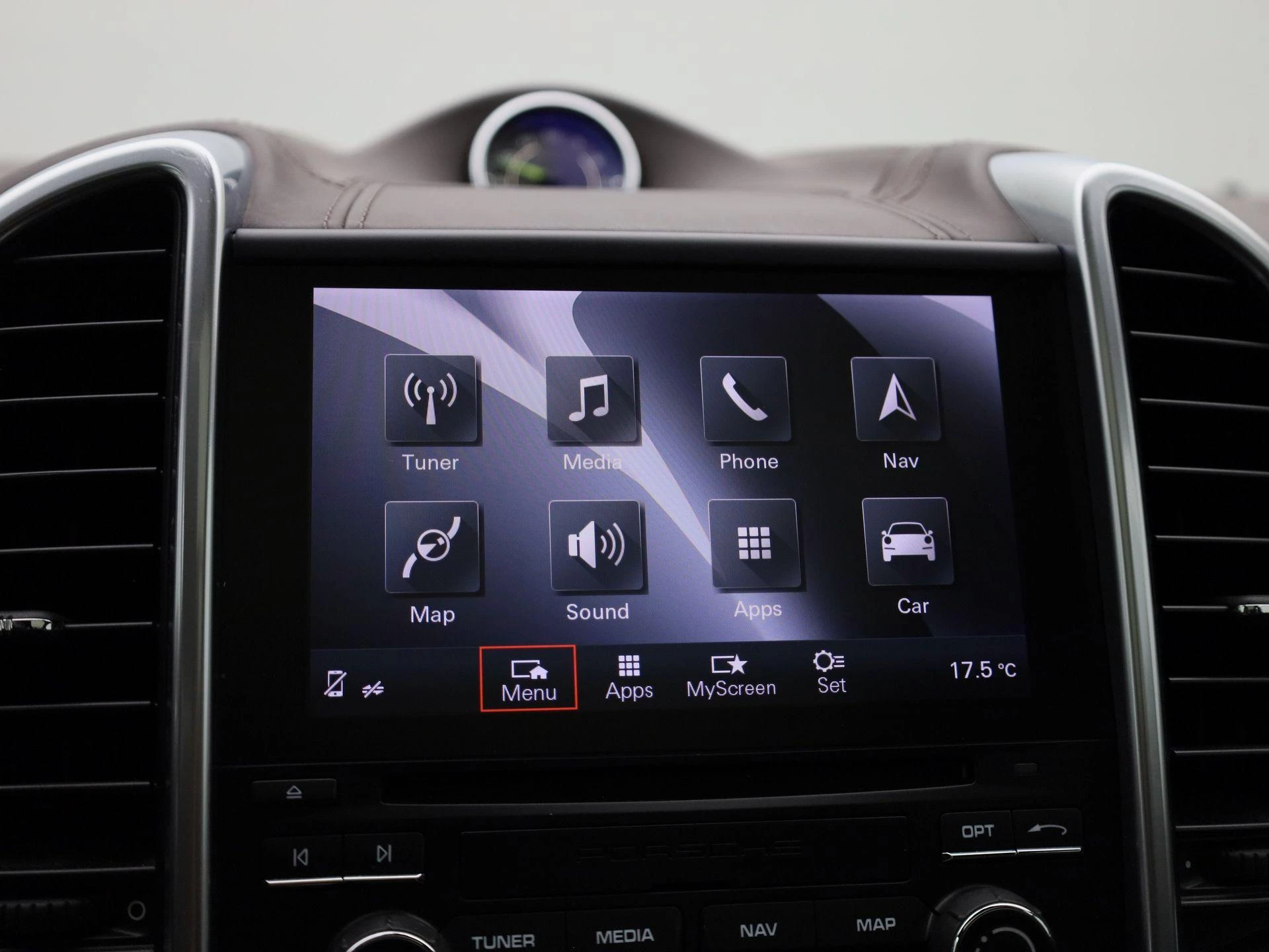 Porsche-Cayenne-image-36