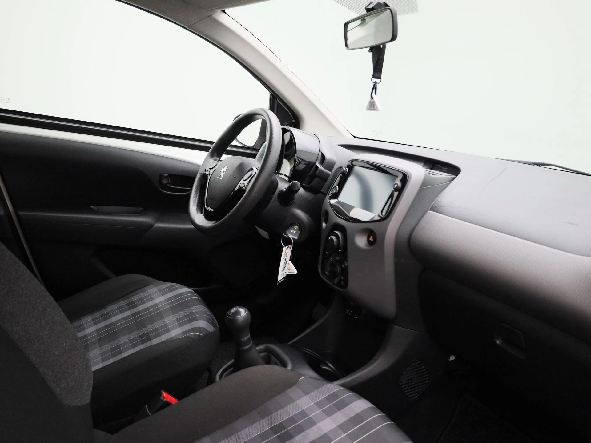 Peugeot-108-image-24