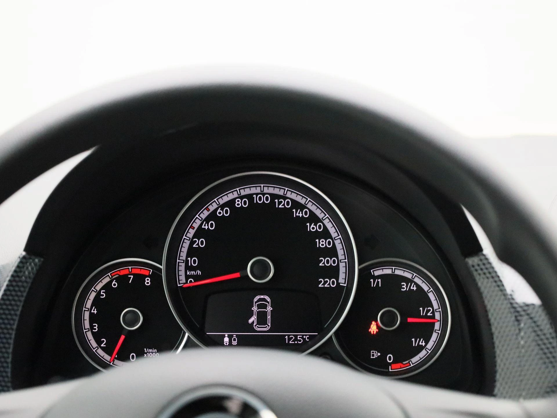 Volkswagen-up!-image-7