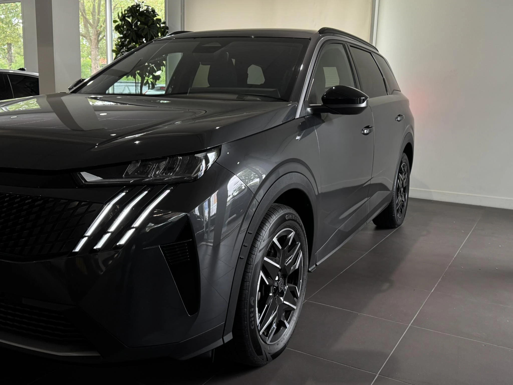 Peugeot-5008-image-18
