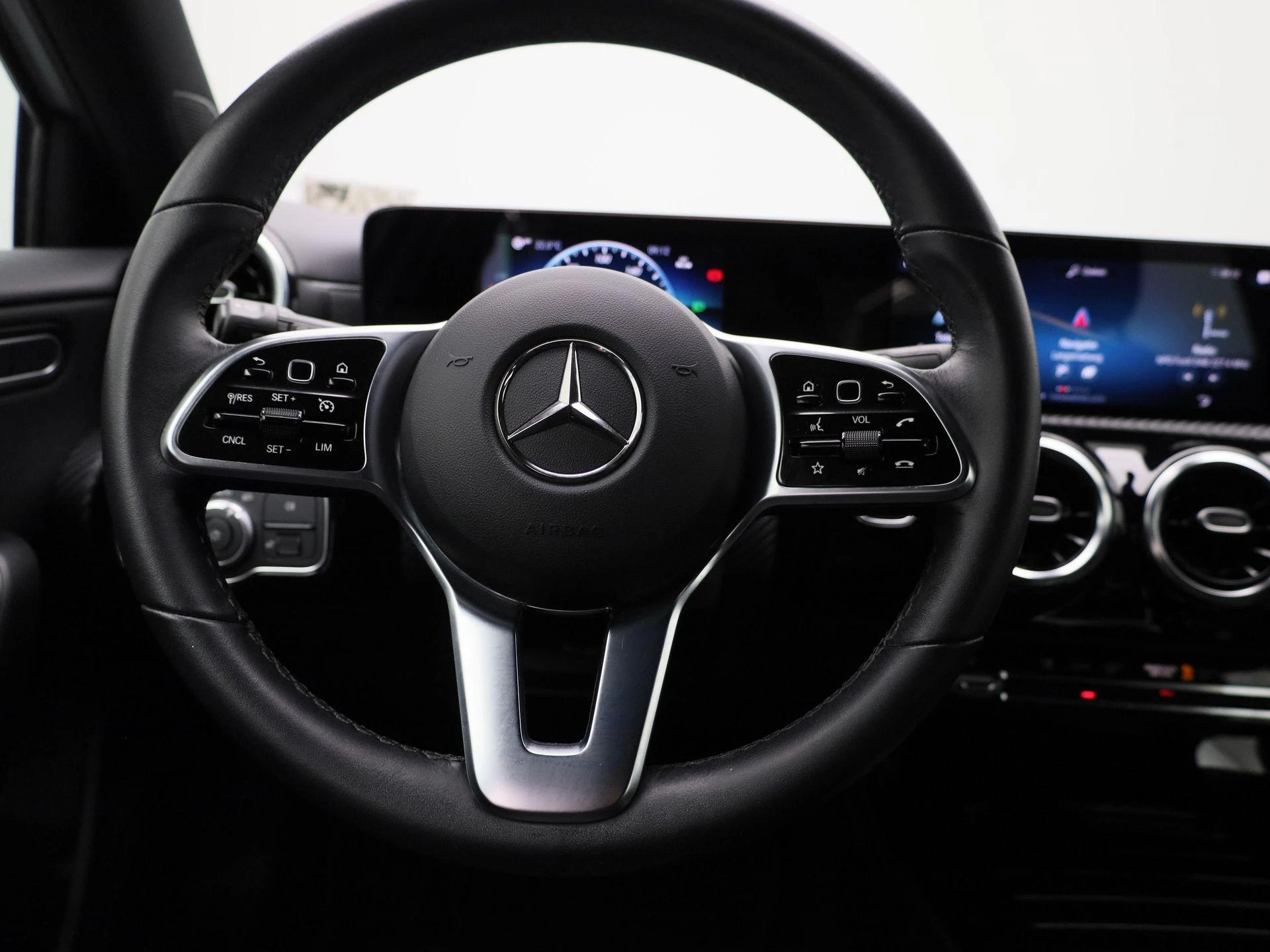 Mercedes-Benz-Classe A-image-6