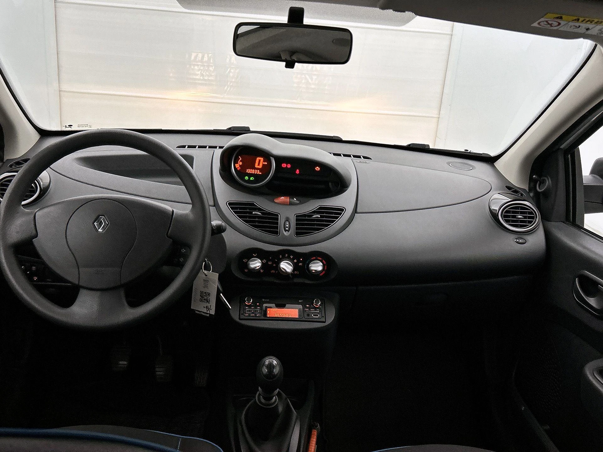 Renault-Twingo-image-12