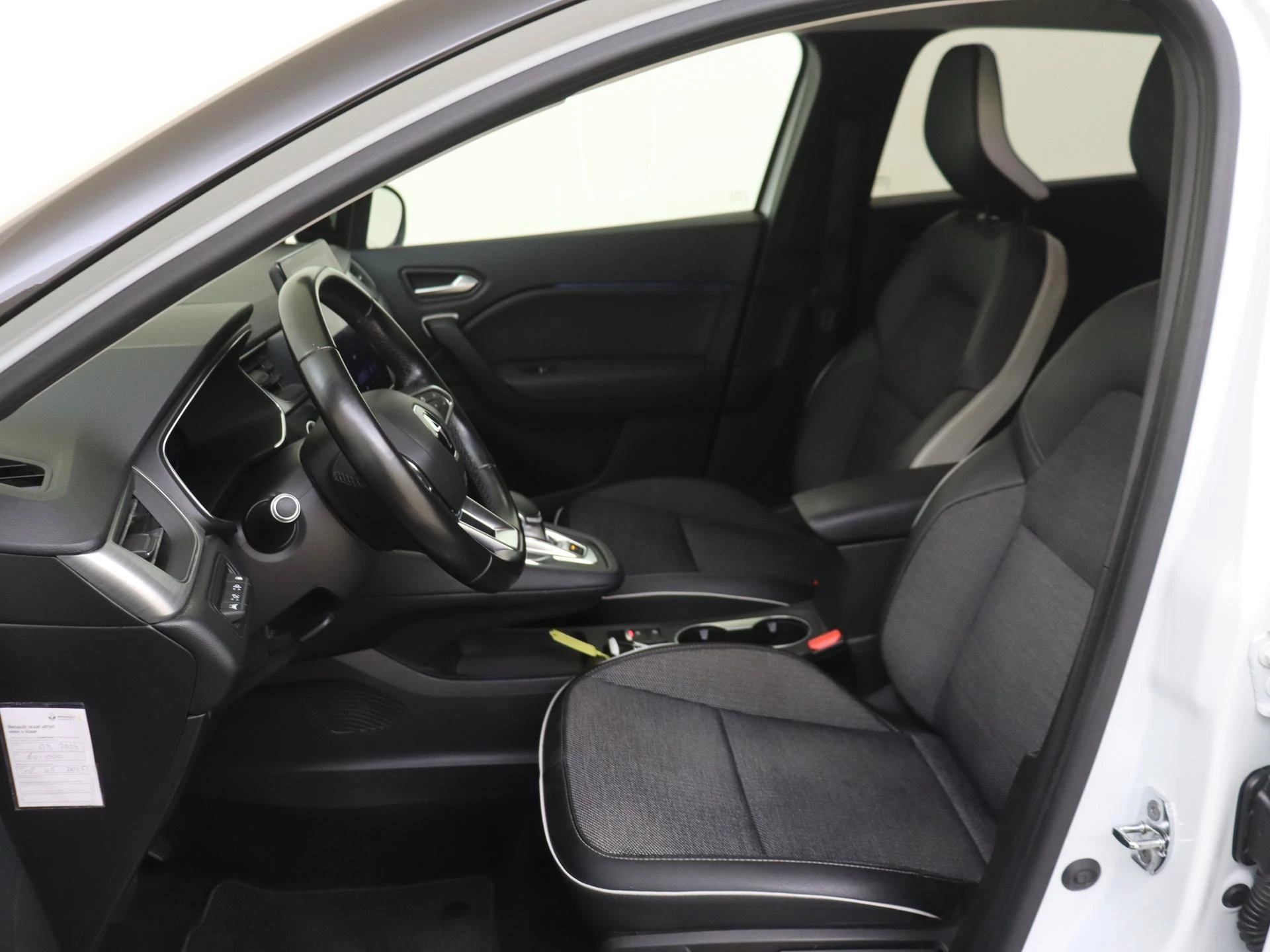 Renault-Captur-image-10