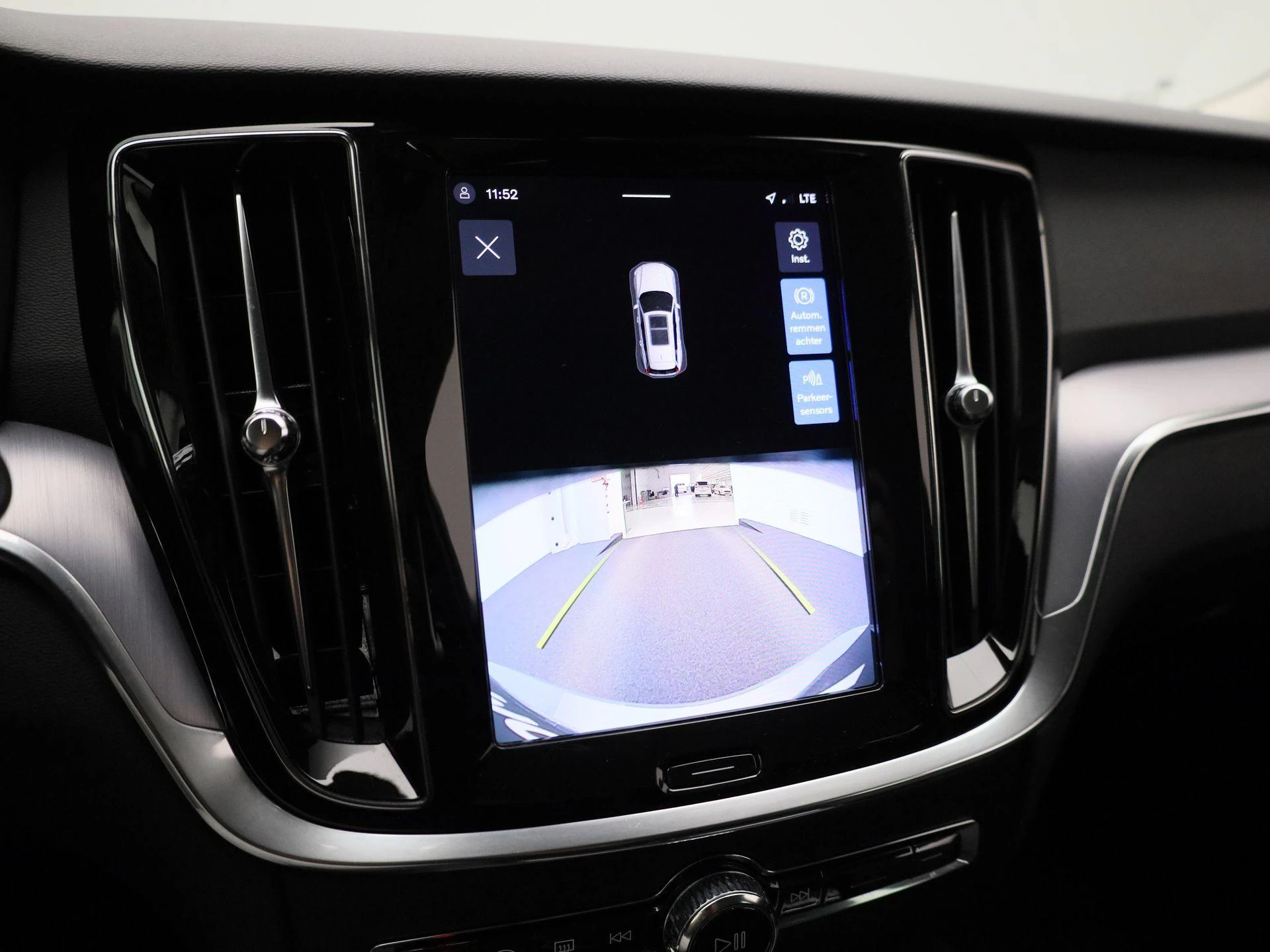 Volvo-V60-image-25