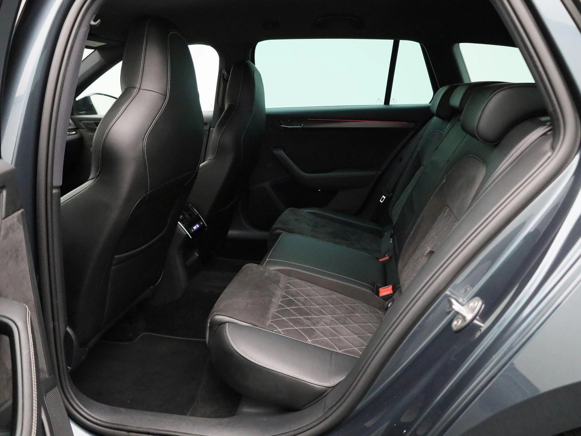 Škoda-Superb-image-11
