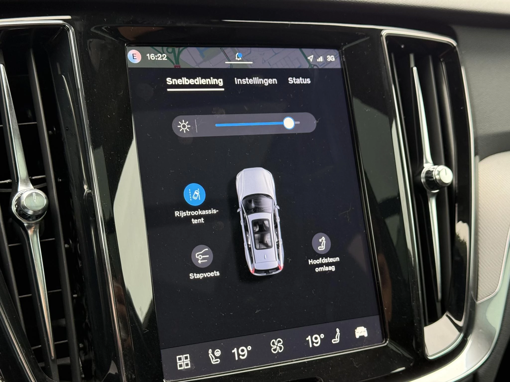 Volvo V60 T6 Plug-in hybrid AWD Plus Dark