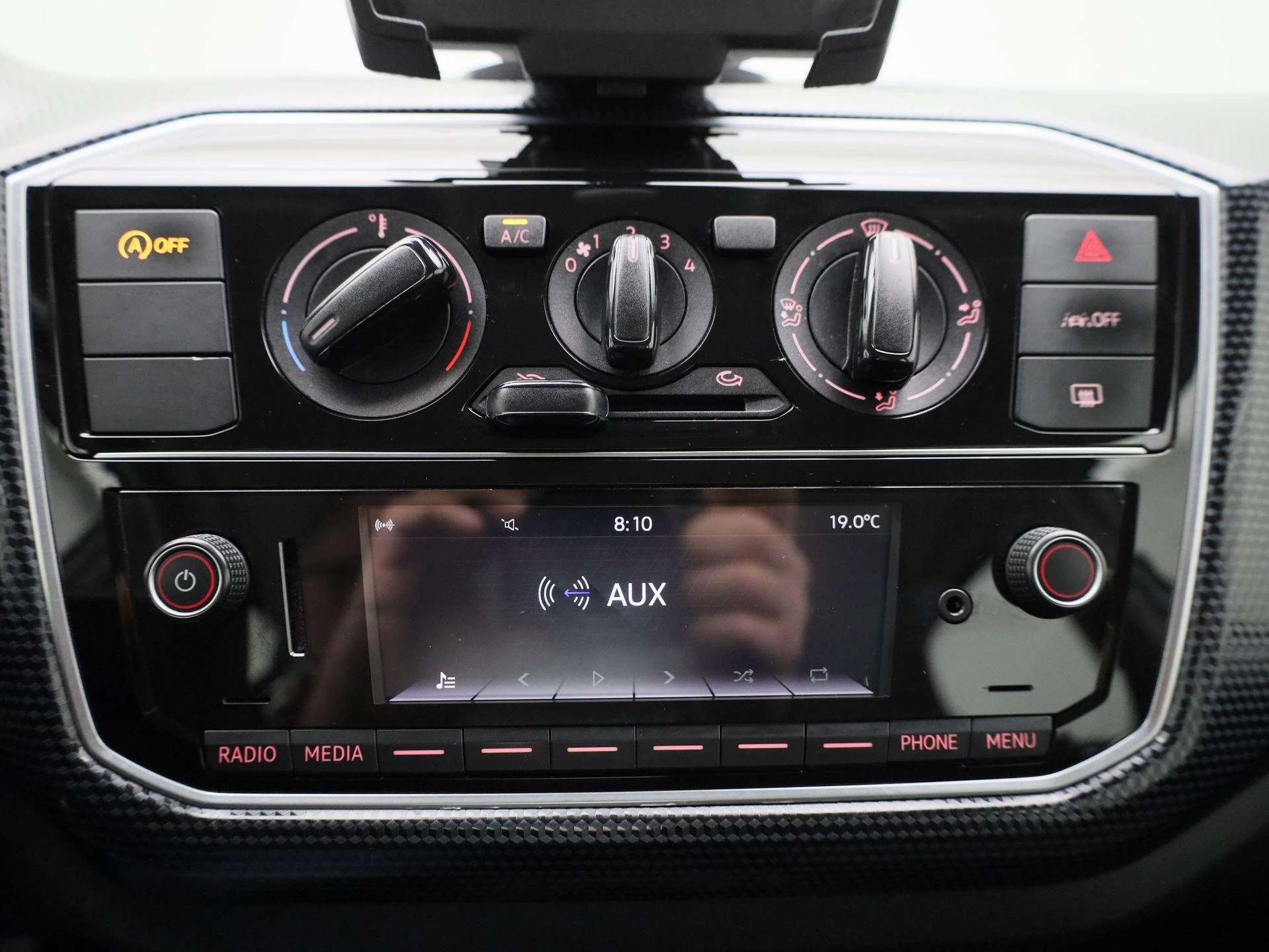 Volkswagen-up!-image-15