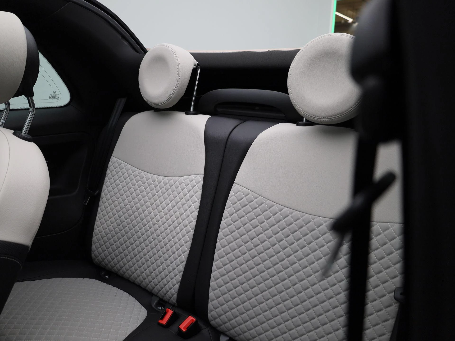 Fiat-500C-image-9