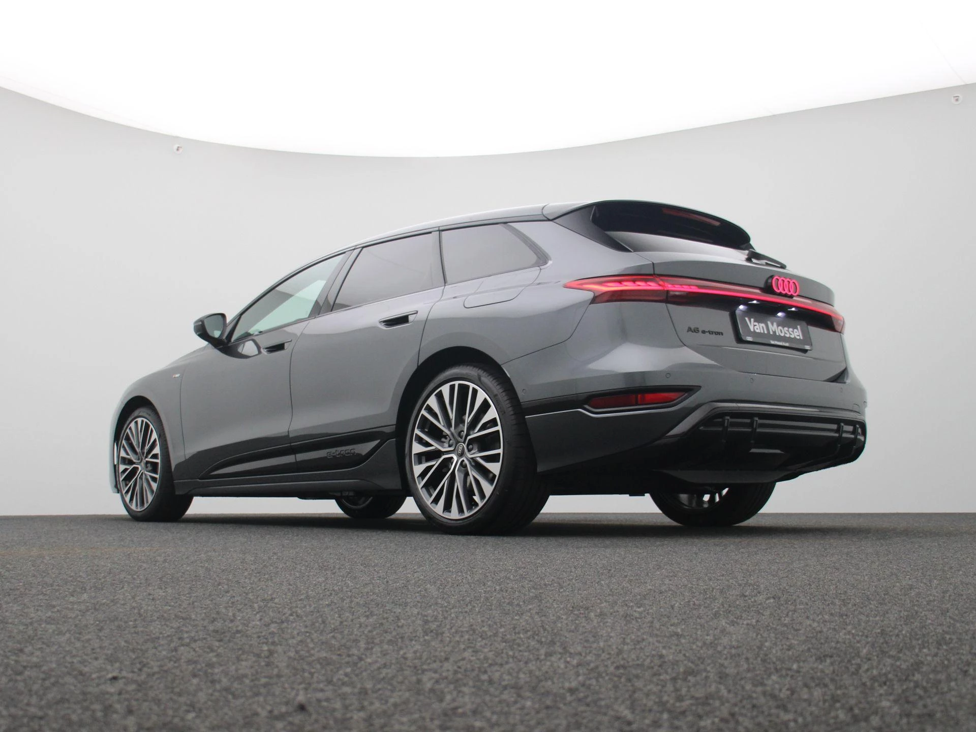 Audi A6 Avant e-tron S edition 83 kWh